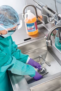 The STERIS AMSCO 70 Series Reprocessing Sink The STERIS AMSCO 70 Series Reprocessing Sink