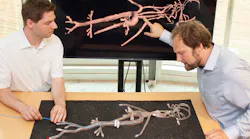 Inserting the intelligent catheter into the vascular system, the physician can observe the position in the virtual 3D model of the patient, now, as Torben Pätz and Jan Strehlow demonstrate.