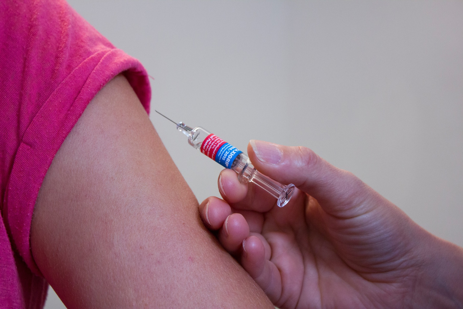 Unc Correcting Vaccine Information Pic 2 11 20du Vaccination 1215279 1920 Pixabay 5e42cf65417f3