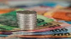 Global Covid 19 Drug And Vaccine Push Nets $8 Billion From Donors Pic 5 5 20du Coins 1726618 1920 Pixabay