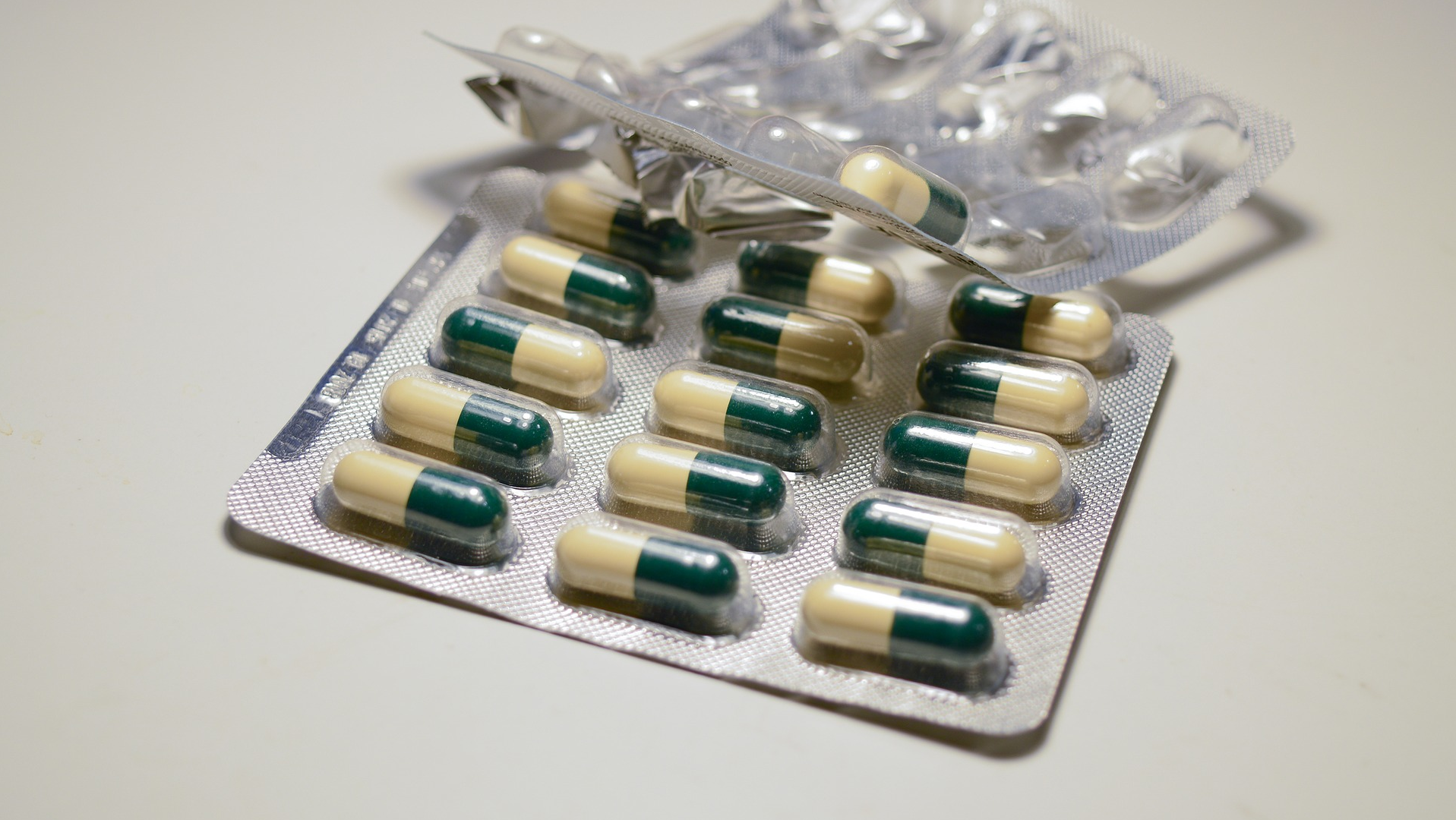 Shea Outlines Legal Considerations For Antibiotic Stewardship Pic 5 15 20du Tablets 1796506 1920 Pixabay 5ebeb07146e6a