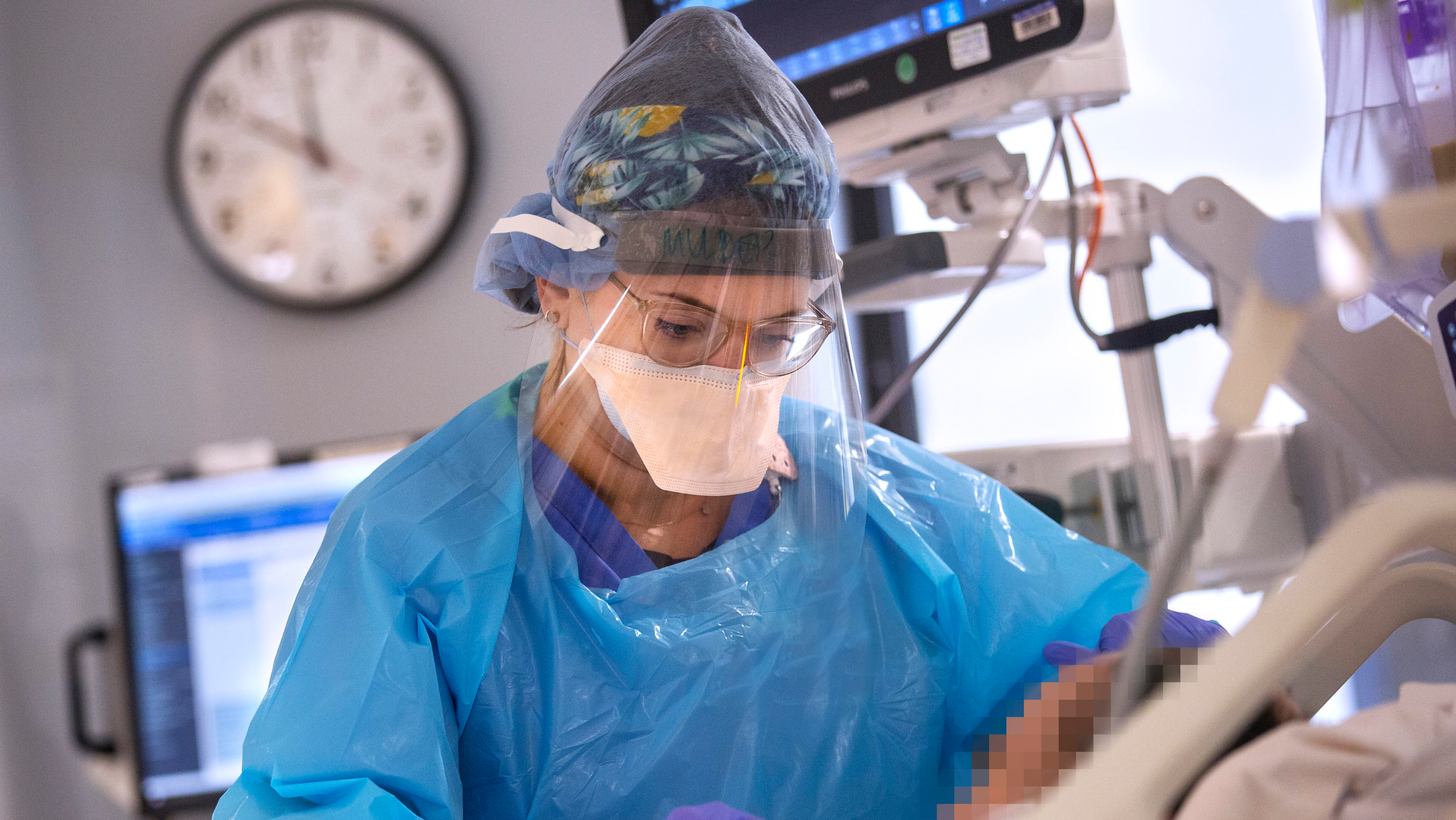 Whowel 1 5eea2794c6525