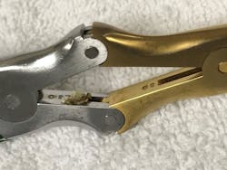 Figure2: Dirty ronguer, not open Figure2: Dirty ronguer, not open