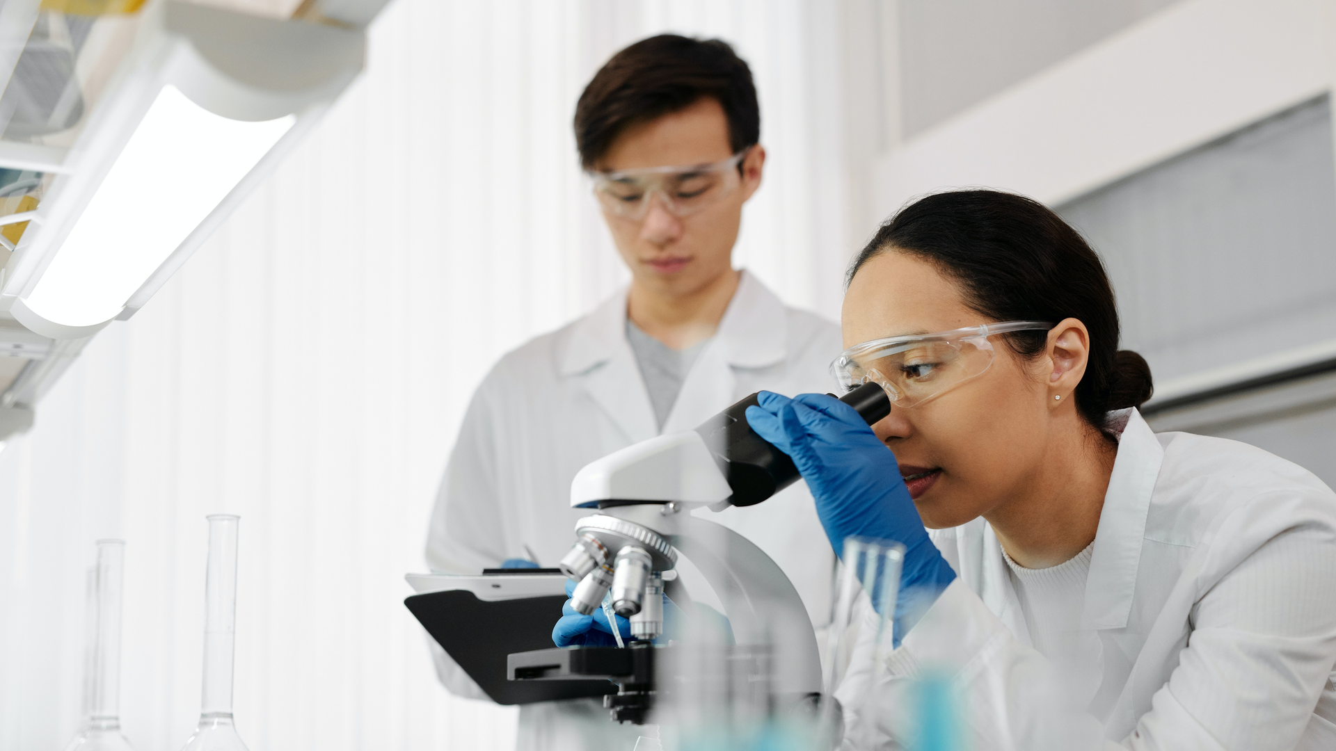 Photo by Edward Jenner from Pexels