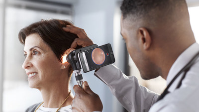 Digital eye and ear scopes to enhance physicians’ patient health