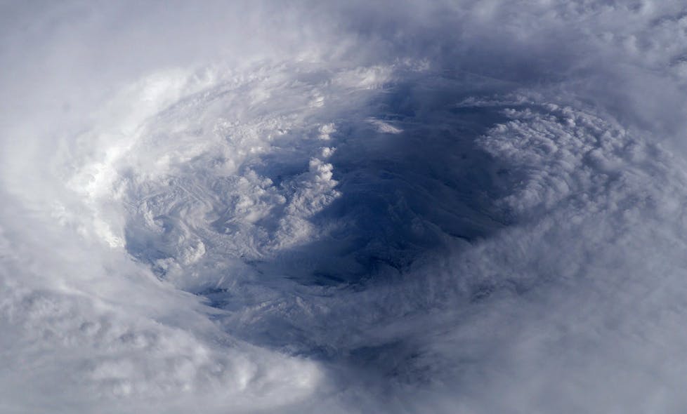 Hurricane 63123 1920