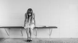 Worried Girl G811e5ba26 1920