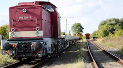 Train 7036269 1920