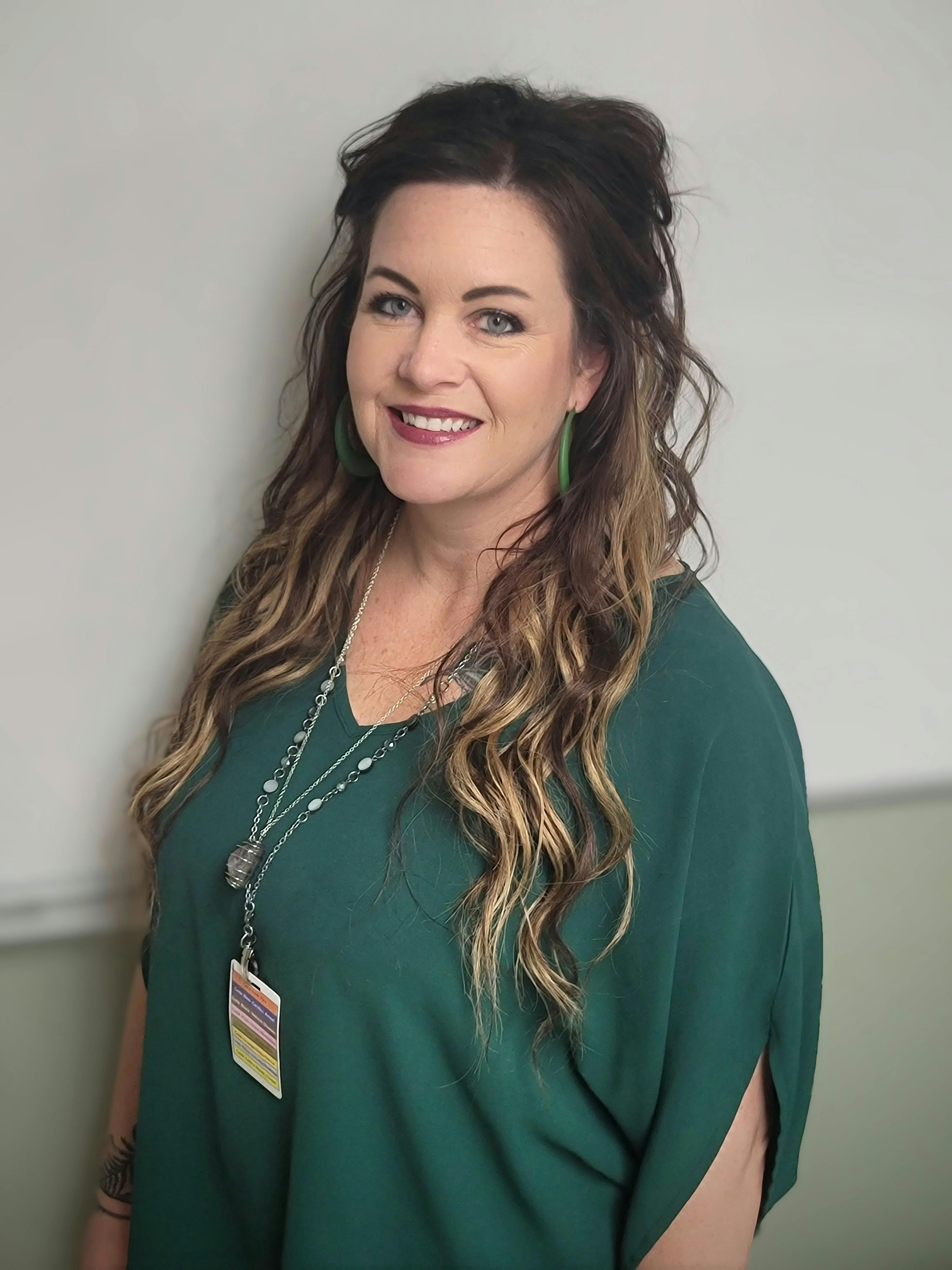 669e733d1e127894099925a3 Cwhitney Cmc Photo