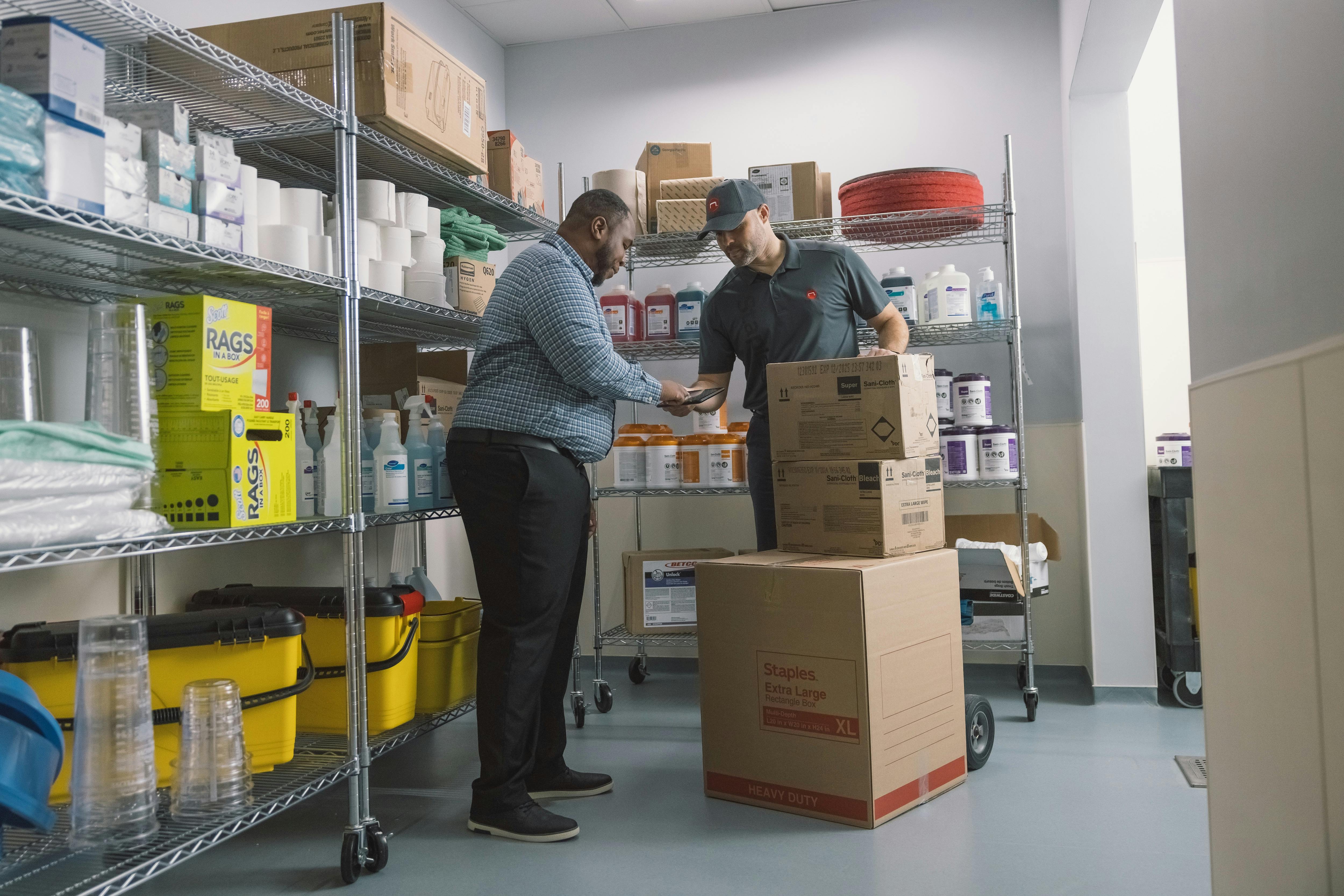 healthcare_supplycloset_3986