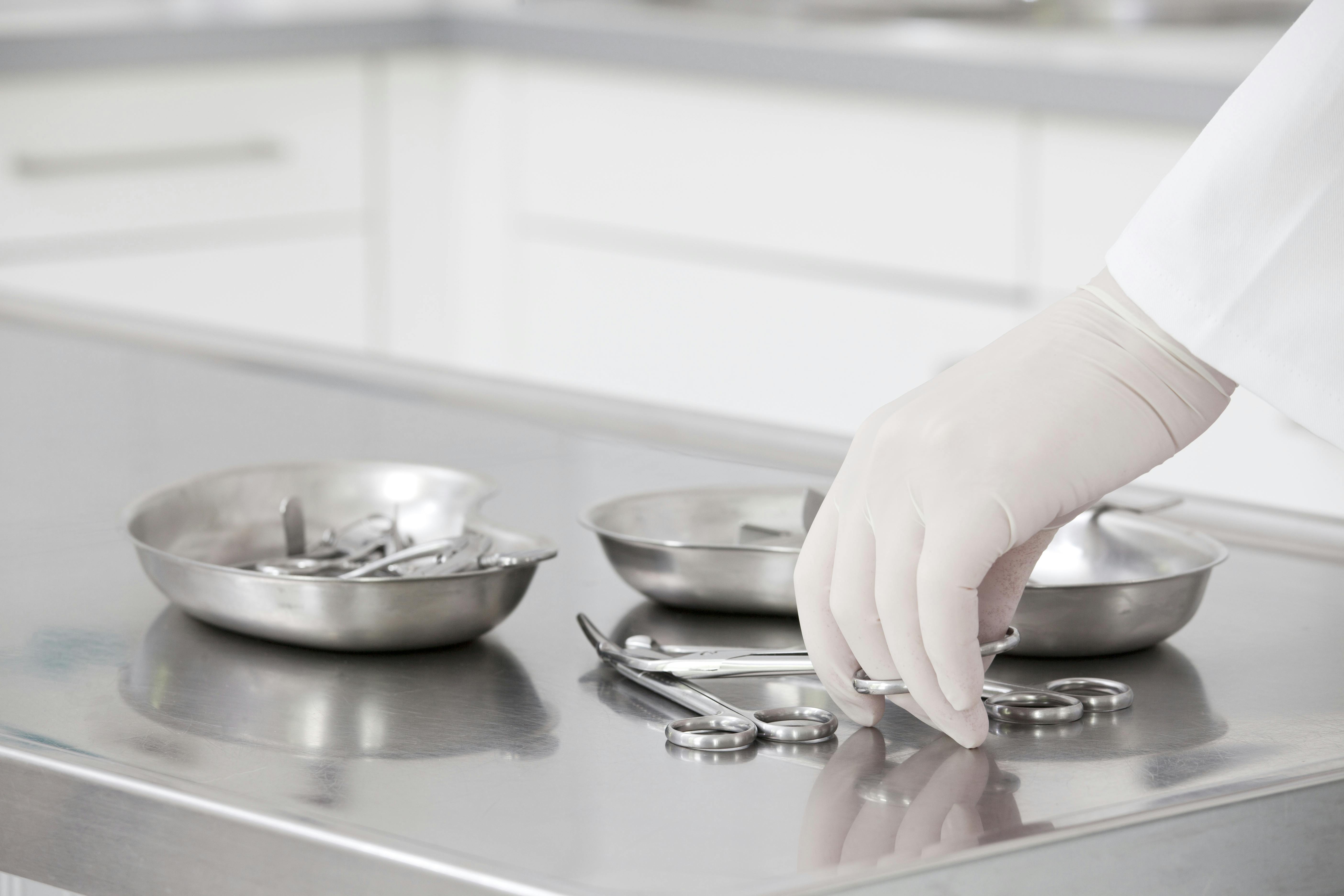 sterile_medical_instruments