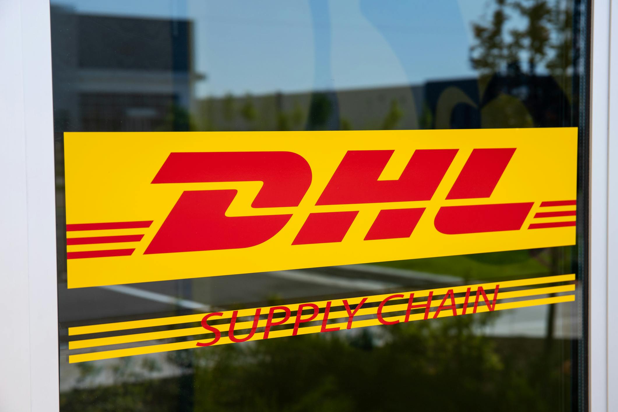 DHL
