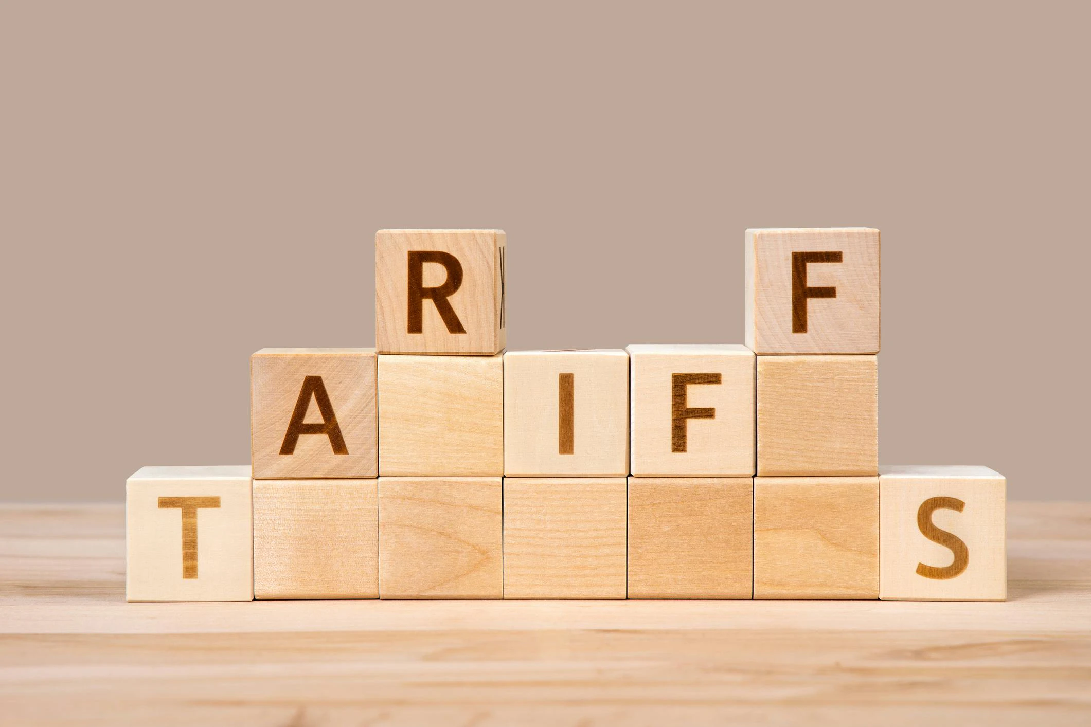 69d7a9f2009a82e9ae3e71a5 Tariffschange