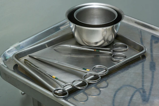 6aa1b00320736aa09321f2d6 Contaminated Surgical Instruments